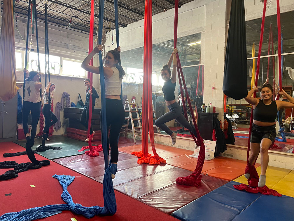 cincinnati_circus_aerial_classes_party